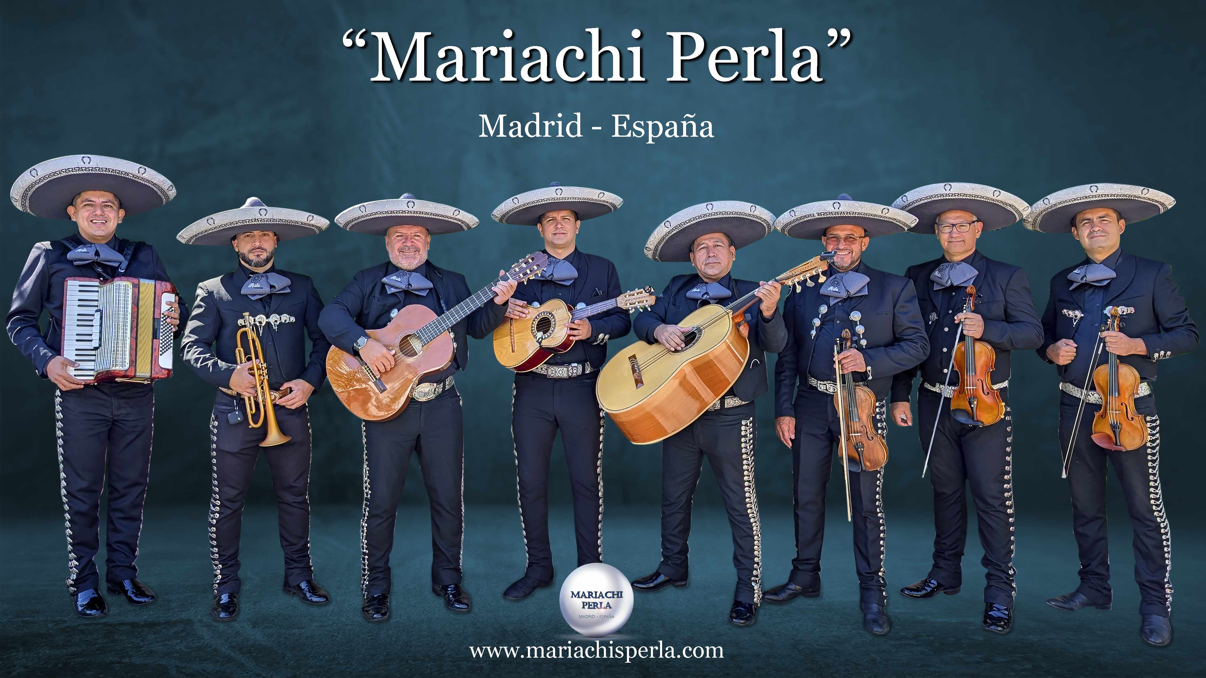 Grupo Mariachi Perla Madrid en cumpleaños